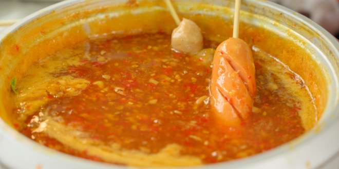น้ําจิ้มลูกชิ้นสูตรเด็ด ทำเองได้ง่าย รวม 3 สูตรเปรี้ยวหวาน เผ็ดจัด และมะนาวแซ่บ